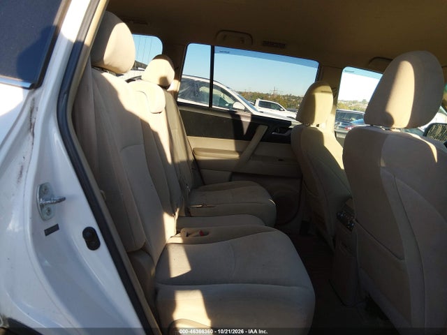 Auction sale of the 2012 Toyota Highlander Base V6, vin: 5TDBK3EH9CS140195, lot number: 46366360