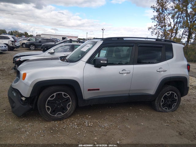 46366661 :رقم المزاد ، ZACCJBCT1GPD57509 vin ، 2016 Jeep Renegade Trailhawk مزاد بيع