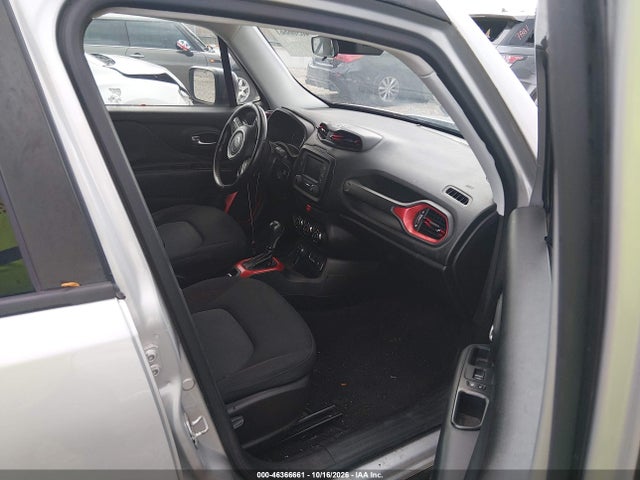46366661 :رقم المزاد ، ZACCJBCT1GPD57509 vin ، 2016 Jeep Renegade Trailhawk مزاد بيع