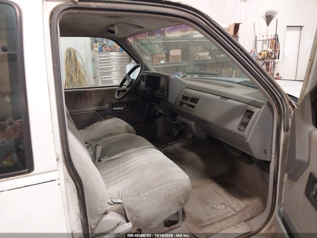 46366782 :رقم المزاد ، 2gcek19k2p1155710 vin ، 1993 Chevrolet Gmt-400 K1500 مزاد بيع