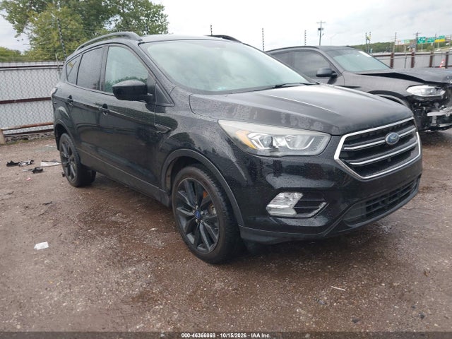 46366868 :رقم المزاد ، 1FMCU0GDXJUB47992 vin ، 2018 Ford Escape Se مزاد بيع