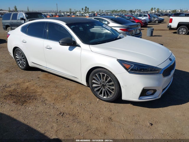 2017 Kia Cadenza Premium მანქანა იყიდება აუქციონზე, vin: KNALC4J1XH5072113, აუქციონის ნომერი: 46366885