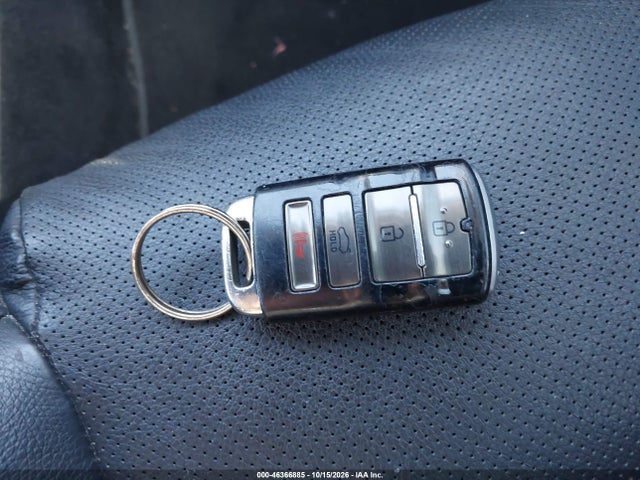 2017 Kia Cadenza Premium მანქანა იყიდება აუქციონზე, vin: KNALC4J1XH5072113, აუქციონის ნომერი: 46366885