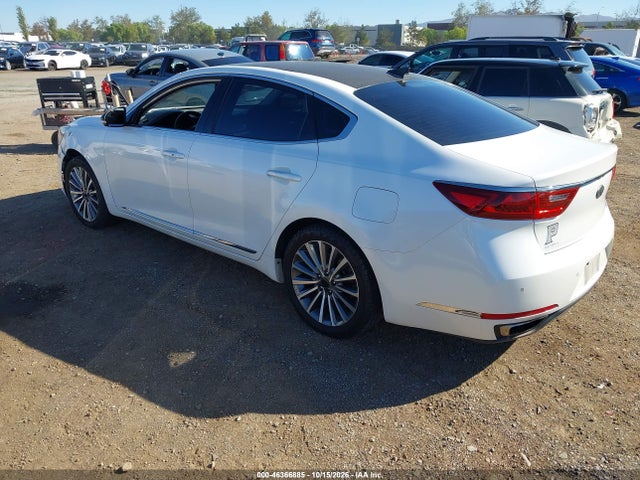 2017 Kia Cadenza Premium მანქანა იყიდება აუქციონზე, vin: KNALC4J1XH5072113, აუქციონის ნომერი: 46366885