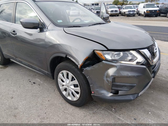 46366935 :رقم المزاد ، 5N1AT2MM4HC732030 vin ، 2017 Nissan Rogue S مزاد بيع