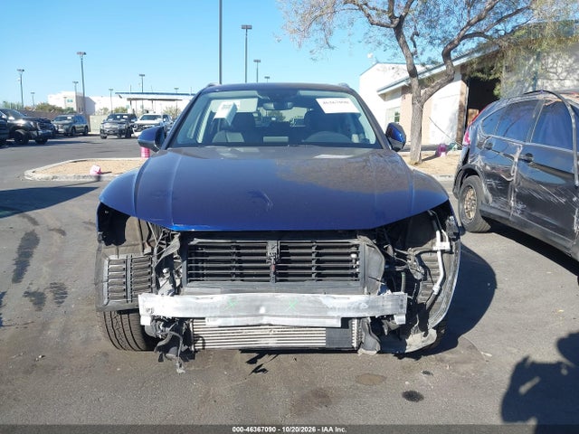 46367090 :رقم المزاد ، WA1BNAFY8J2025791 vin ، 2018 Audi Q5 2.0t Premium/2.0t Tech Premium مزاد بيع
