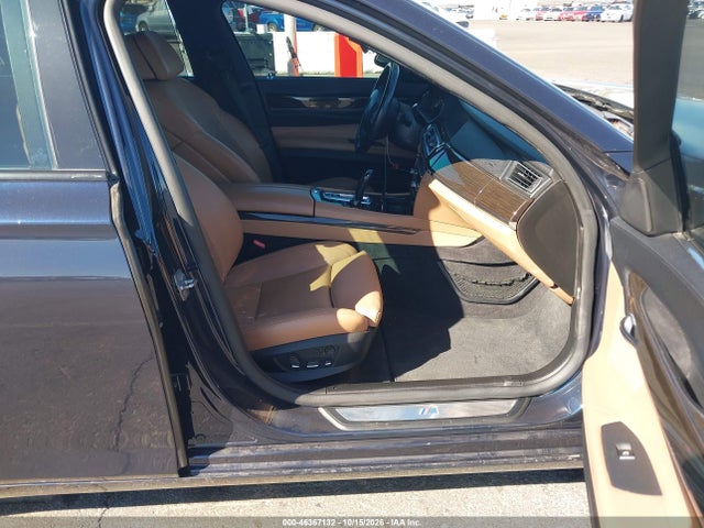 46367132 :رقم المزاد ، WBAKB8C5XCC962881 vin ، 2012 Bmw 750li مزاد بيع