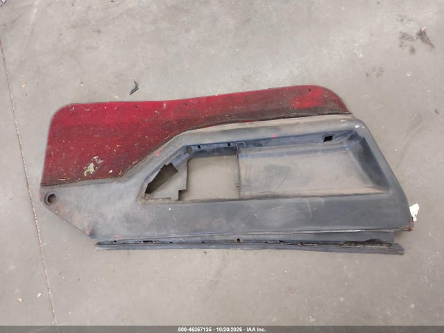 1988 Chevrolet Corvette მანქანა იყიდება აუქციონზე, vin: 1G1YY218XJ5119683, აუქციონის ნომერი: 46367135