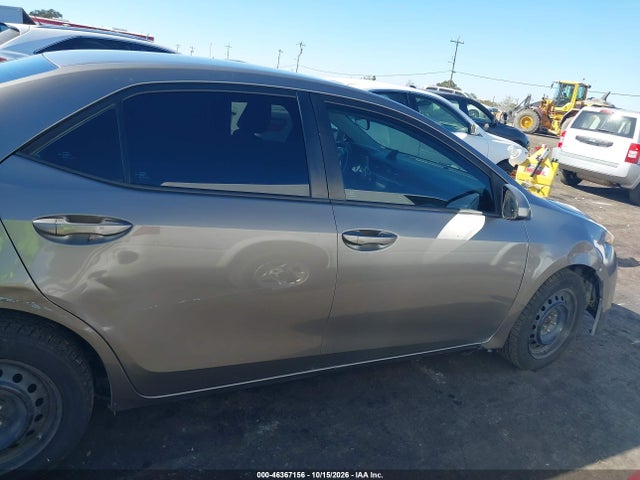 Toyota COROLLA LE 2018 5YFBURHE2JP823098 Image 13