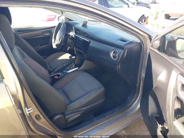 Toyota COROLLA LE 2018 5YFBURHE2JP823098 Image 5
