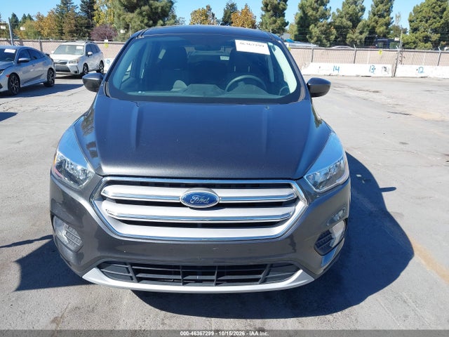 2019 Ford Escape Se მანქანა იყიდება აუქციონზე, vin: 1FMCU0GD2KUC06034, აუქციონის ნომერი: 46367299