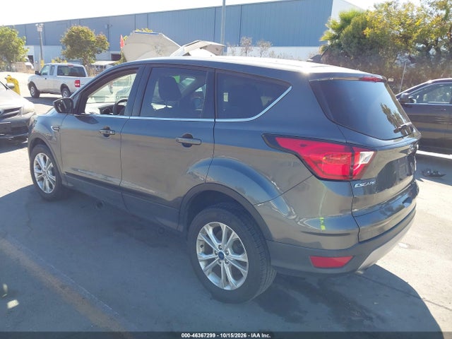 2019 Ford Escape Se მანქანა იყიდება აუქციონზე, vin: 1FMCU0GD2KUC06034, აუქციონის ნომერი: 46367299