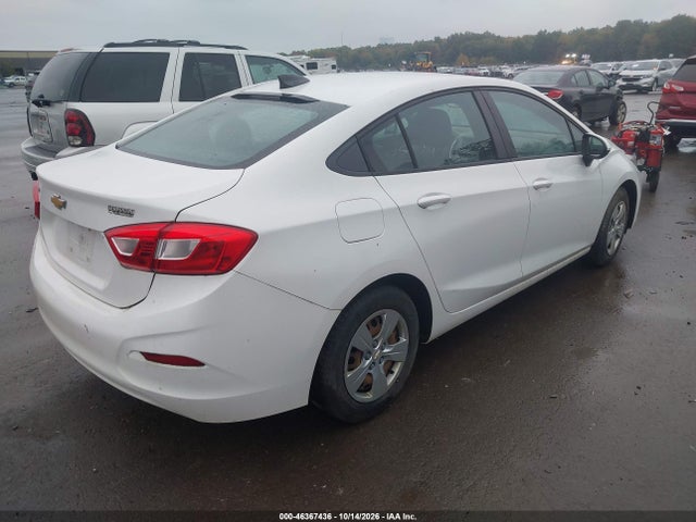 46367436 :رقم المزاد ، 1G1BC5SM4H7210836 vin ، 2017 Chevrolet Cruze Ls Auto مزاد بيع