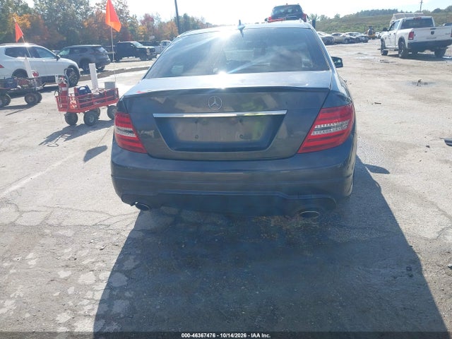 2013 Mercedes-benz C 300 Sport 4matic მანქანა იყიდება აუქციონზე, vin: WDDGF8AB9DG139509, აუქციონის ნომერი: 46367476