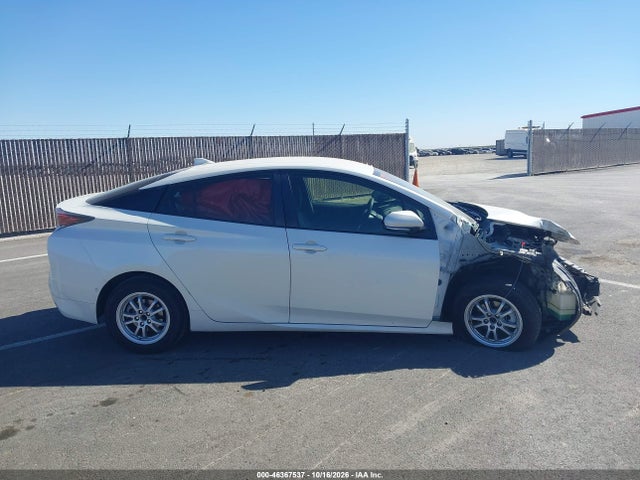 46367537 :رقم المزاد ، JTDKBRFU3J3062820 vin ، 2018 Toyota Prius Two مزاد بيع