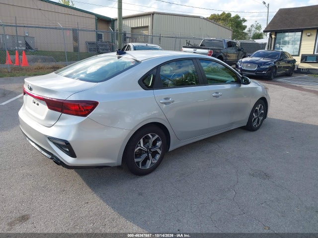 KIA Forte Lxs 2021 3KPF24AD5ME326953 Image 4