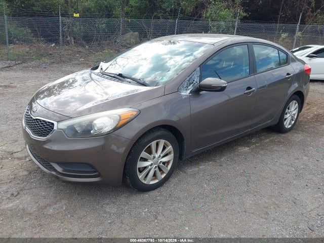 KIA FORTE LX 2014 KNAFX4A68E5139137 Image 2