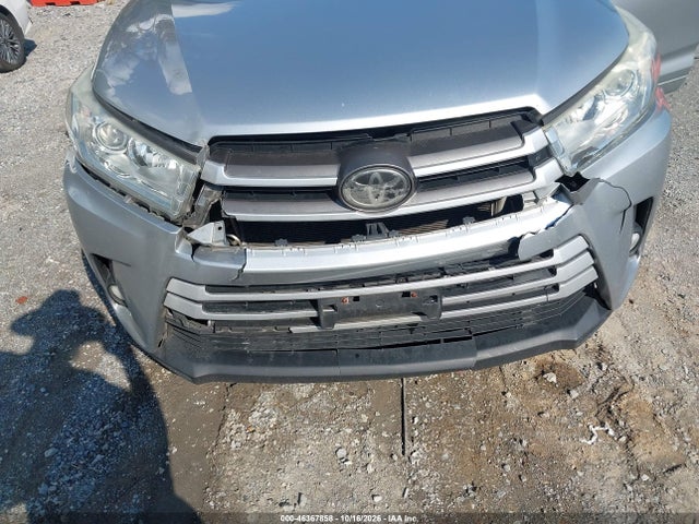 46367858 :رقم المزاد ، 5TDBZRFHXJS872376 vin ، 2018 Toyota Highlander Le Plus مزاد بيع