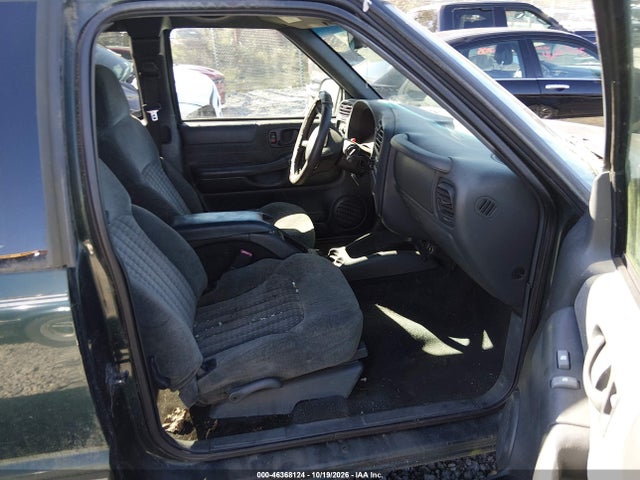 Aukcja sprzedaży 2002 Chevrolet S-10 Ls, vin: 1GCDT19W628171880, numer aukcji: 46368124