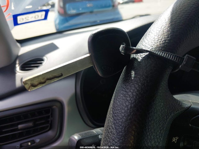 46368629 :رقم المزاد ، 3KPA24AD7ME413182 vin ، 2021 Kia Rio Lx مزاد بيع