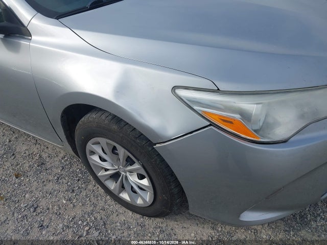 2016 Toyota Camry Le მანქანა იყიდება აუქციონზე, vin: 4T4BF1FK3GR584243, აუქციონის ნომერი: 46368835
