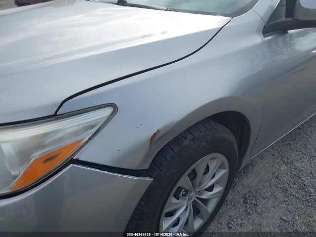 2016 Toyota Camry Le მანქანა იყიდება აუქციონზე, vin: 4T4BF1FK3GR584243, აუქციონის ნომერი: 46368835