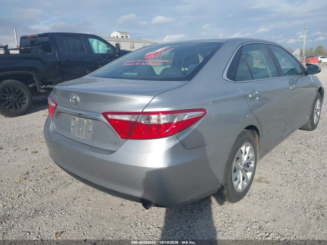 2016 Toyota Camry Le მანქანა იყიდება აუქციონზე, vin: 4T4BF1FK3GR584243, აუქციონის ნომერი: 46368835