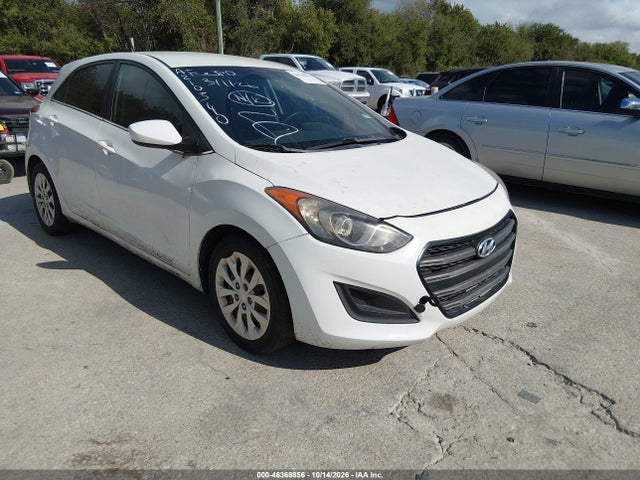2016 Hyundai Elantra Gt მანქანა იყიდება აუქციონზე, vin: KMHD35LH7GU307025, აუქციონის ნომერი: 46368856