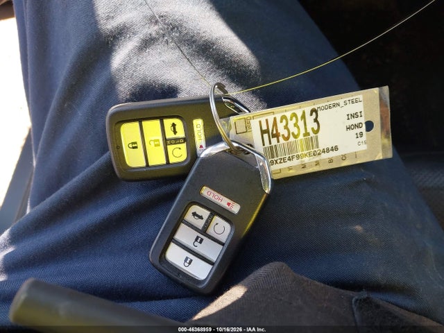 Продажа на аукционе авто 2019 Honda Insight Touring, vin: 19XZE4F99KE024846, номер лота: 46368959