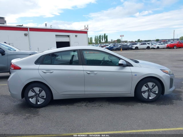 Продаж на аукціоні авто 2018 Hyundai Ioniq Hybrid Blue, vin: KMHC65LC3JU076901, номер лоту: 46369831