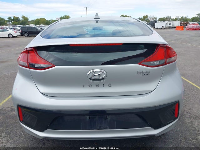 Продаж на аукціоні авто 2018 Hyundai Ioniq Hybrid Blue, vin: KMHC65LC3JU076901, номер лоту: 46369831
