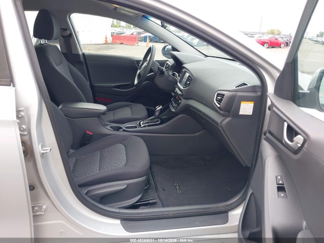 Продаж на аукціоні авто 2018 Hyundai Ioniq Hybrid Blue, vin: KMHC65LC3JU076901, номер лоту: 46369831