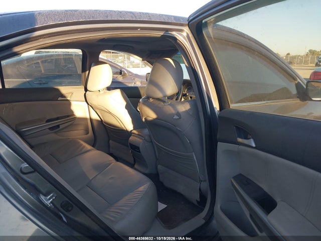 46369832 :رقم المزاد ، 1HGCP2F80AA110206 vin ، 2010 Honda Accord 2.4 Ex-l مزاد بيع