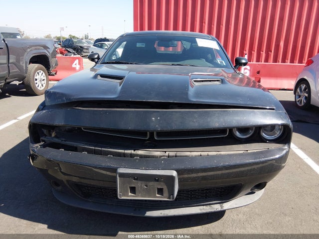 Продаж на аукціоні авто 2018 Dodge Challenger Sxt, vin: 2C3CDZAGXJH131150, номер лоту: 46369837