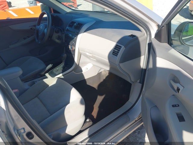 46370066 :رقم المزاد ، 1NXBU40E99Z033998 vin ، 2009 Toyota Corolla Le مزاد بيع