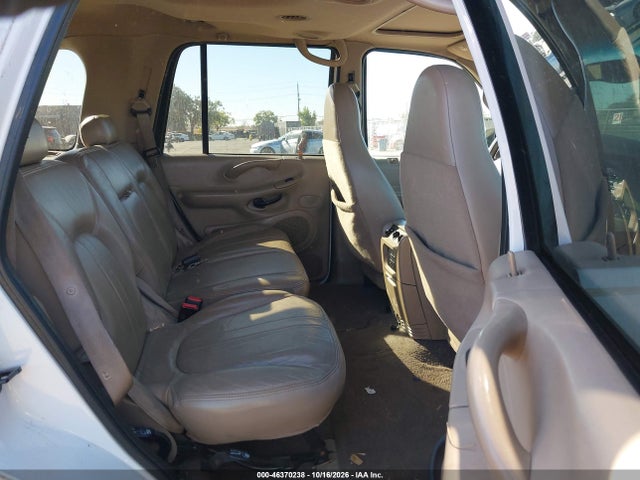 46370238 :رقم المزاد ، 1FMPU18L81LA93384 vin ، 2001 Ford Expedition Eddie Bauer مزاد بيع