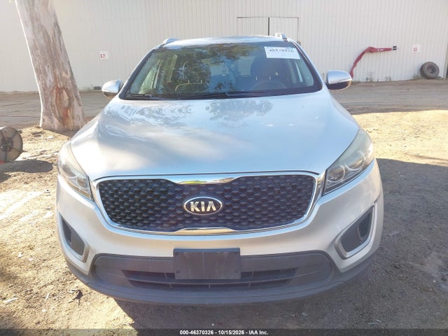 KIA Sorento 3.3l Lx 2017 5XYPG4A57HG311992 Image 12