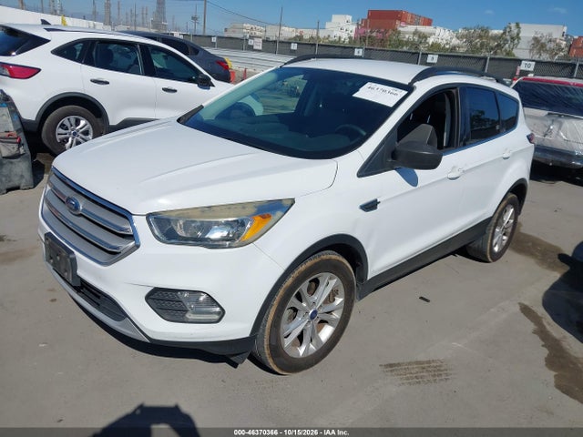 Продажа на аукционе авто 2018 Ford Escape Se, vin: 1FMCU0GD0JUA85860, номер лота: 46370366