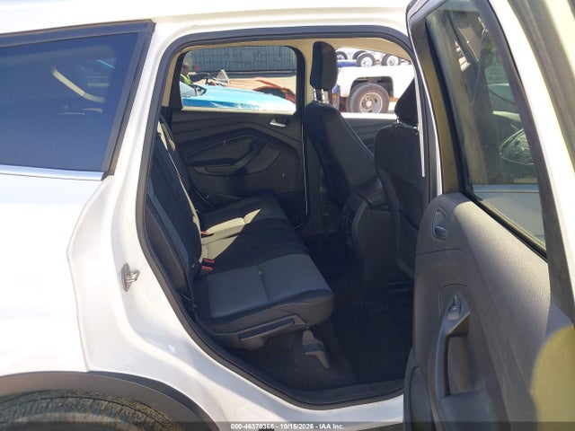 Продажа на аукционе авто 2018 Ford Escape Se, vin: 1FMCU0GD0JUA85860, номер лота: 46370366
