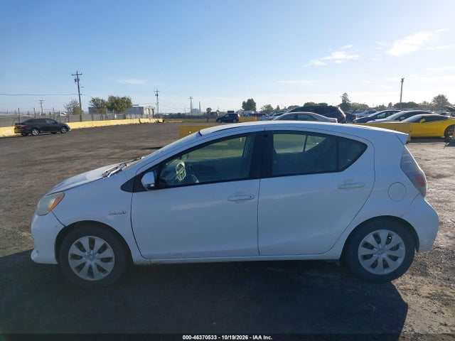 2012 Toyota Prius C Two მანქანა იყიდება აუქციონზე, vin: JTDKDTB37C1502542, აუქციონის ნომერი: 46370533