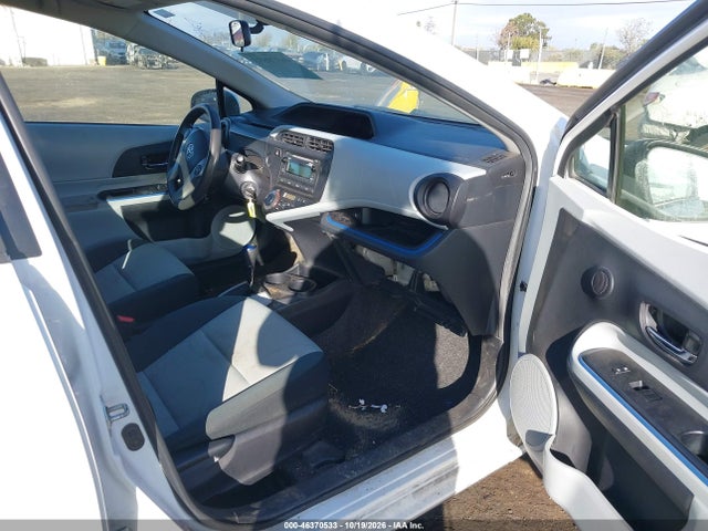2012 Toyota Prius C Two მანქანა იყიდება აუქციონზე, vin: JTDKDTB37C1502542, აუქციონის ნომერი: 46370533
