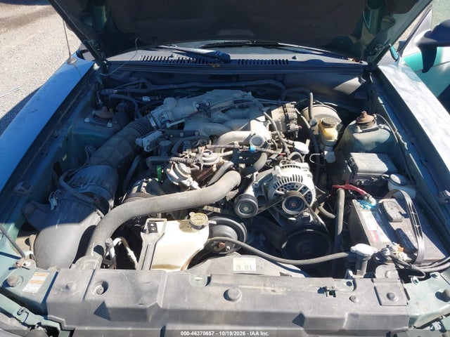 46370657 :رقم المزاد ، 1FAFP4042YF221842 vin ، 2000 Ford Mustang مزاد بيع