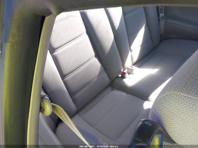 46370657 :رقم المزاد ، 1FAFP4042YF221842 vin ، 2000 Ford Mustang مزاد بيع