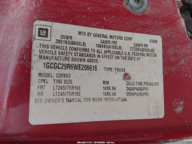 46371170 :رقم المزاد ، 1GCGC29R6WE206616 vin ، 1998 Chevrolet C2500 Fleetside مزاد بيع