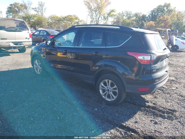 Продаж на аукціоні авто 2017 Ford Escape Se, vin: 1FMCU0GD9HUD58367, номер лоту: 46371305