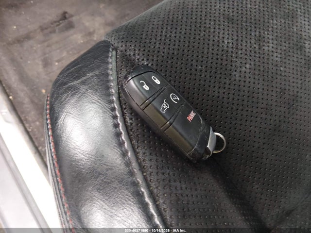 46371550 :رقم المزاد ، 1C4RJFLG6HC603819 vin ، 2017 Jeep Grand Cherokee Trailhawk 4x4 مزاد بيع
