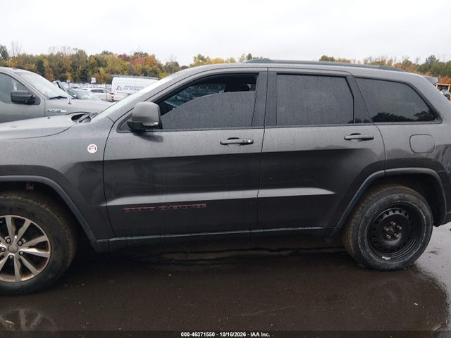 46371550 :رقم المزاد ، 1C4RJFLG6HC603819 vin ، 2017 Jeep Grand Cherokee Trailhawk 4x4 مزاد بيع