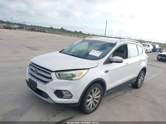 1FMCU0JD3HUE93465 Ford Escape Titanium