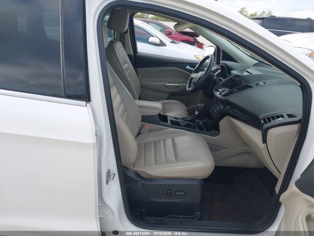 1FMCU0JD3HUE93465 Ford Escape Titanium