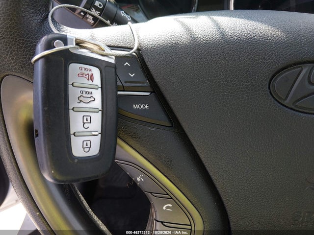 2015 Hyundai Sonata Hybrid მანქანა იყიდება აუქციონზე, vin: KMHEC4A47FA128675, აუქციონის ნომერი: 46372312